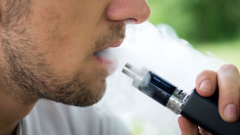 Vaping Indoors vs Outdoors: Explore Etiquette, Performance & Safety